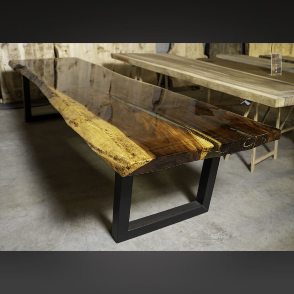 Suar / Epoxy tafelblad 310cm